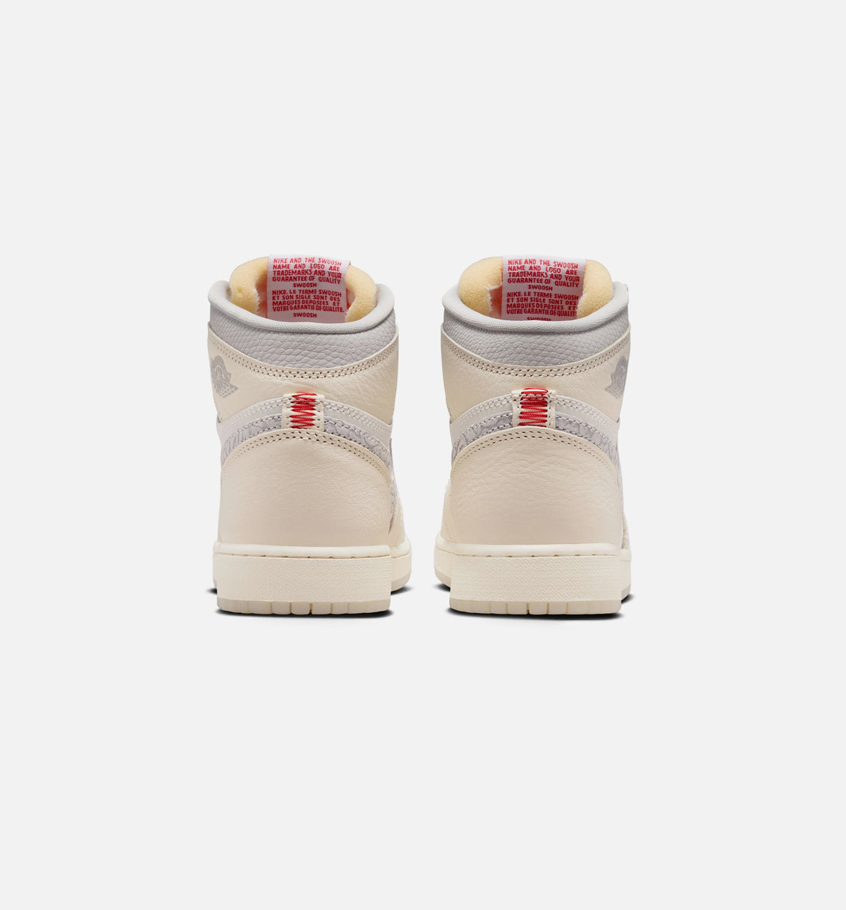 Air Jordan 1 Retro High OG 帆白大童款休闲鞋 - 帆白/大学红/淡象牙/椰子奶白/幻影