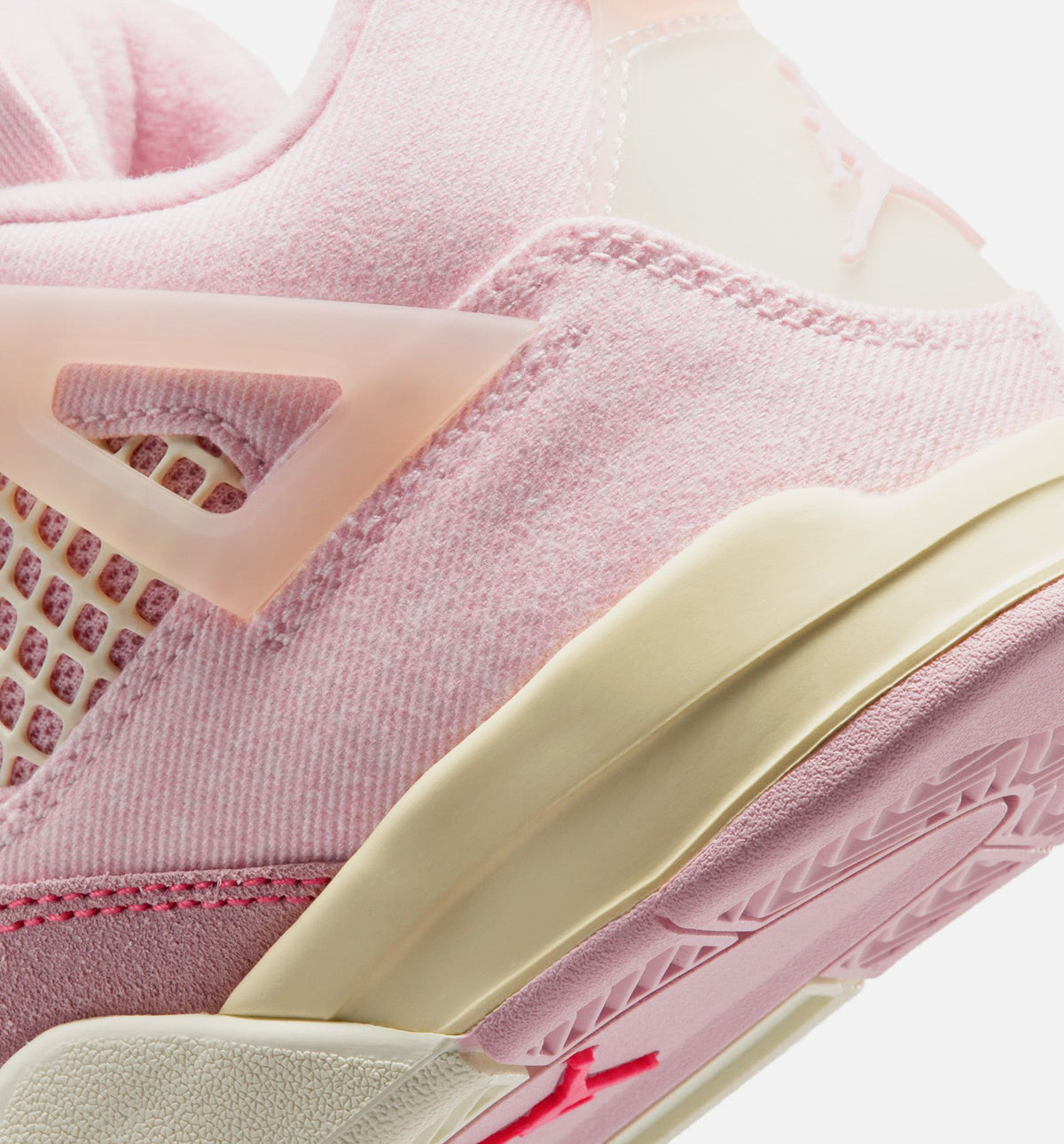 Air Jordan 4 Retro 粉珍珠与冒玄红学前款休闲鞋 - 珍珠粉/冒玄红/椰子奶