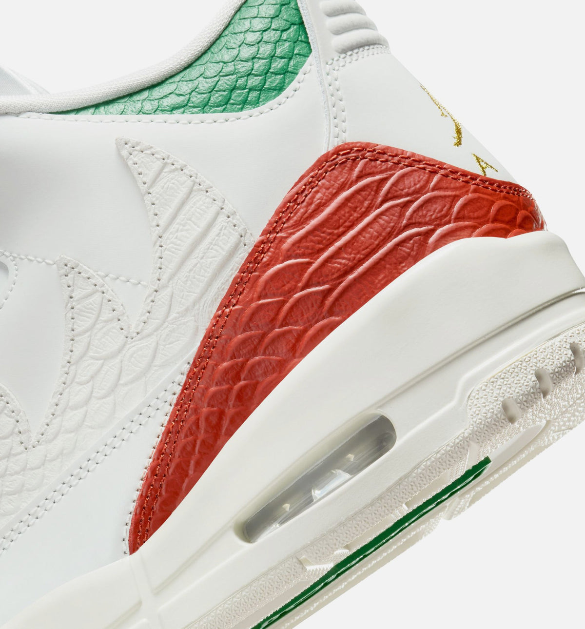 Air Jordan 3 Retro El Vuelo 男款休闲鞋 - 峰白/松绿/龙红/金属金