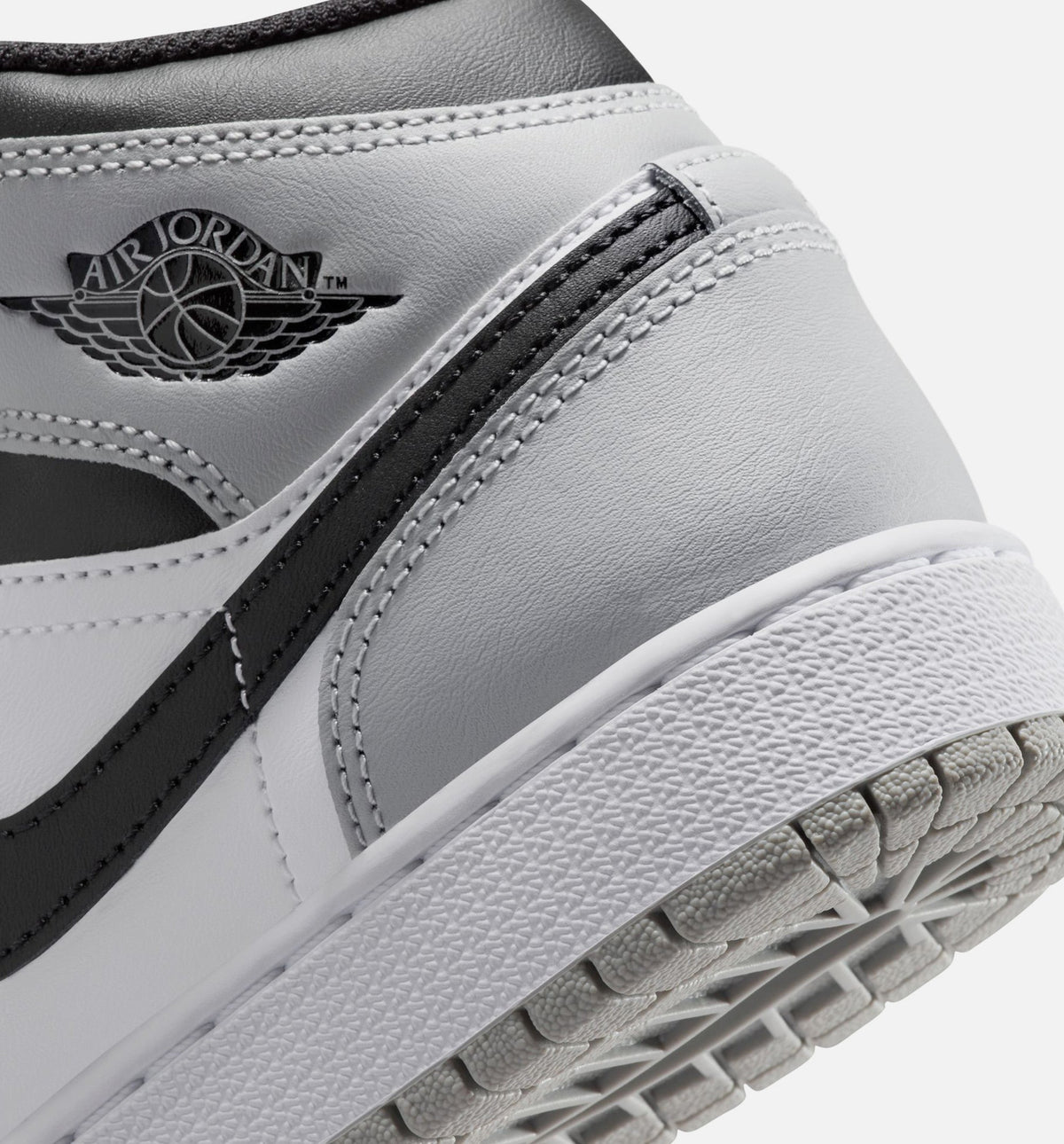 Air Jordan 1 Mid 大童款休闲鞋 - 白/淡烟灰/黑