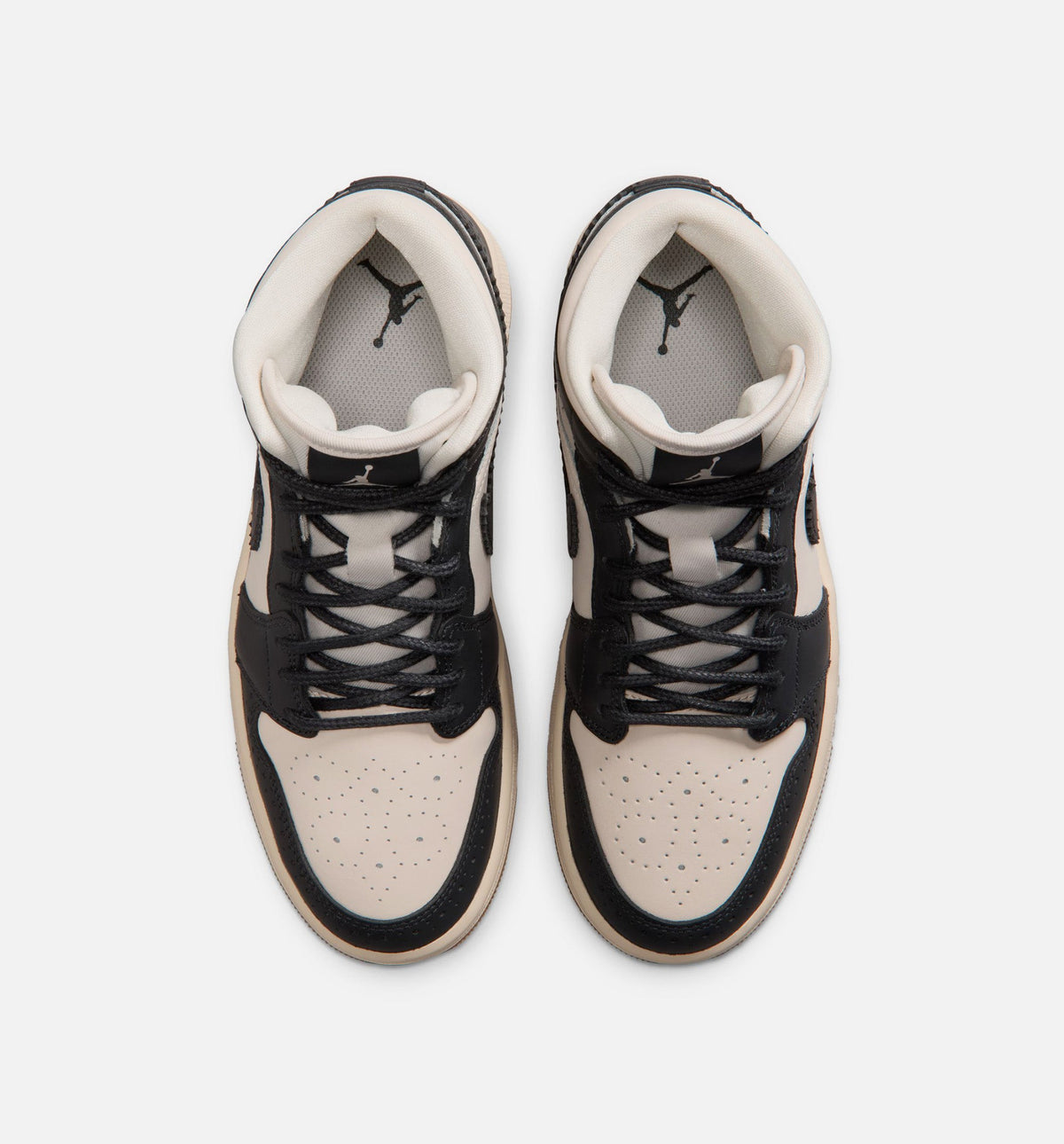 Air Jordan 1 Mid SE 女款休闲鞋 - 深黑/粉笔/珍珠白