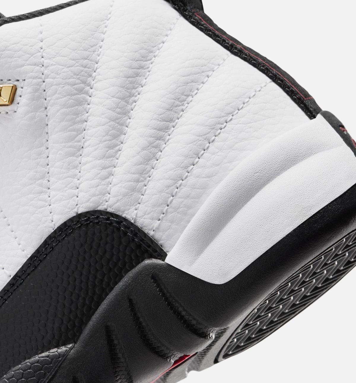 Air Jordan 12 Retro 出租车黄学龄前款休闲鞋 - 白/黑/出租车黄