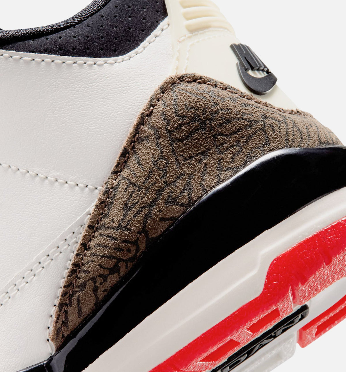 Air Jordan 3 Retro 帆布白与大学红学龄前款休闲鞋 - 帆布白/黑/大学红/淡象牙白