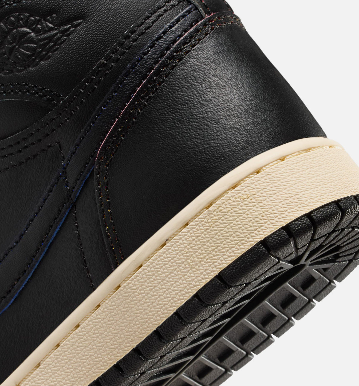 Air Jordan 1 Retro High OG 大童款休闲鞋 - 黑/欣布林