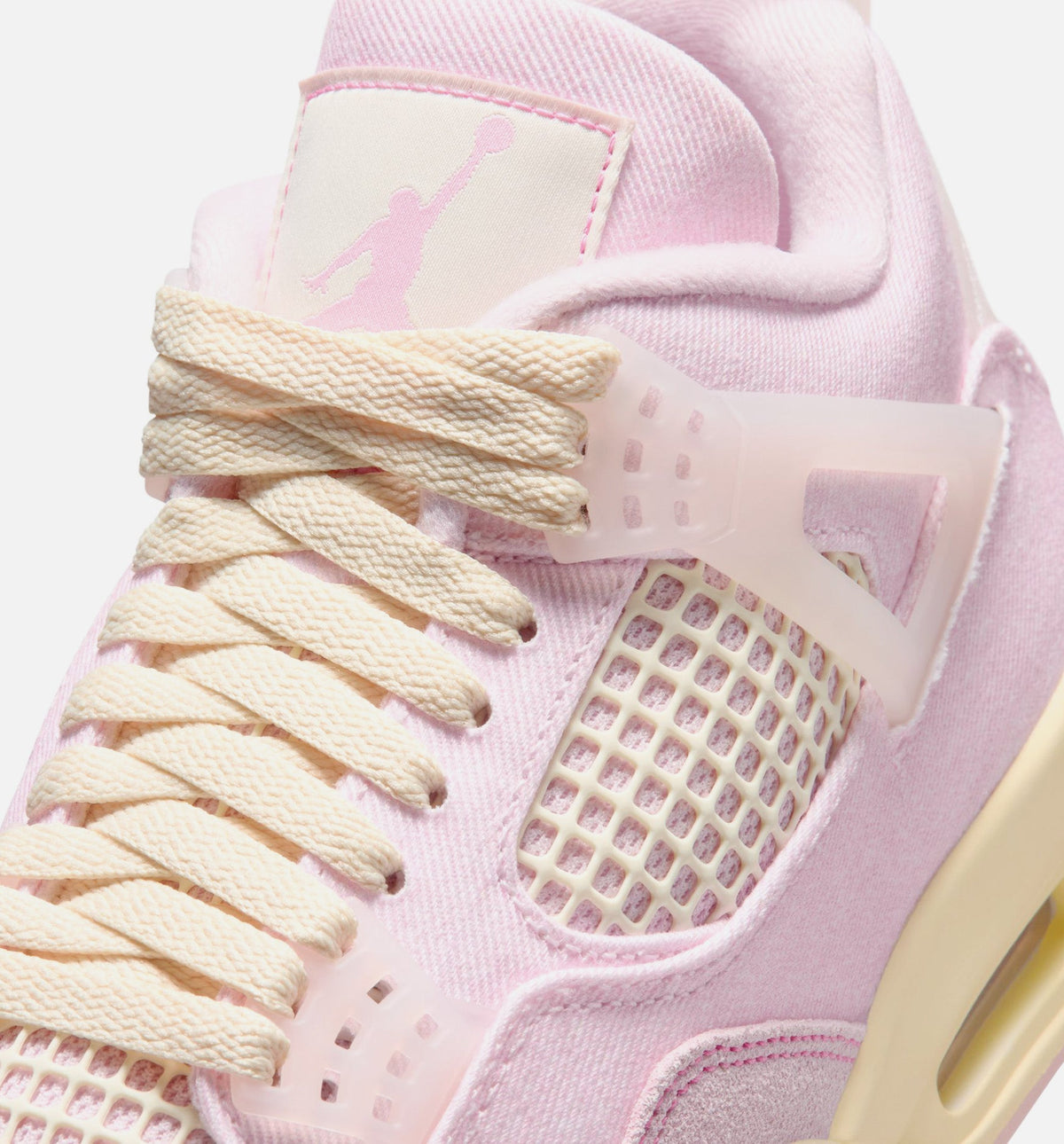 Air Jordan 4 Retro 粉珍珠与冒玄红女款休闲鞋 - 珍珠粉/冒玄红/椰子奶