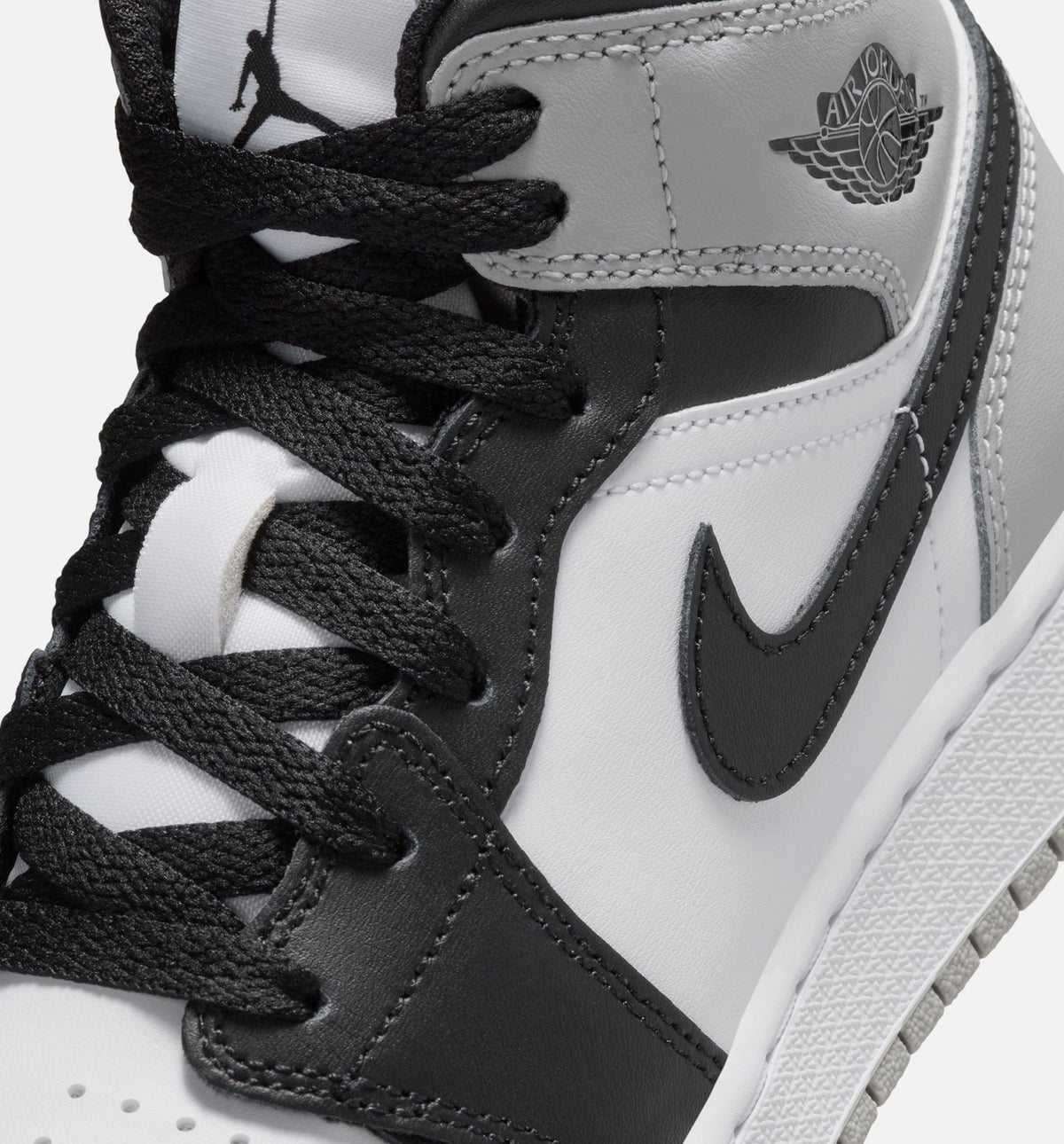 Air Jordan 1 Mid 大童款休闲鞋 - 白/淡烟灰/黑