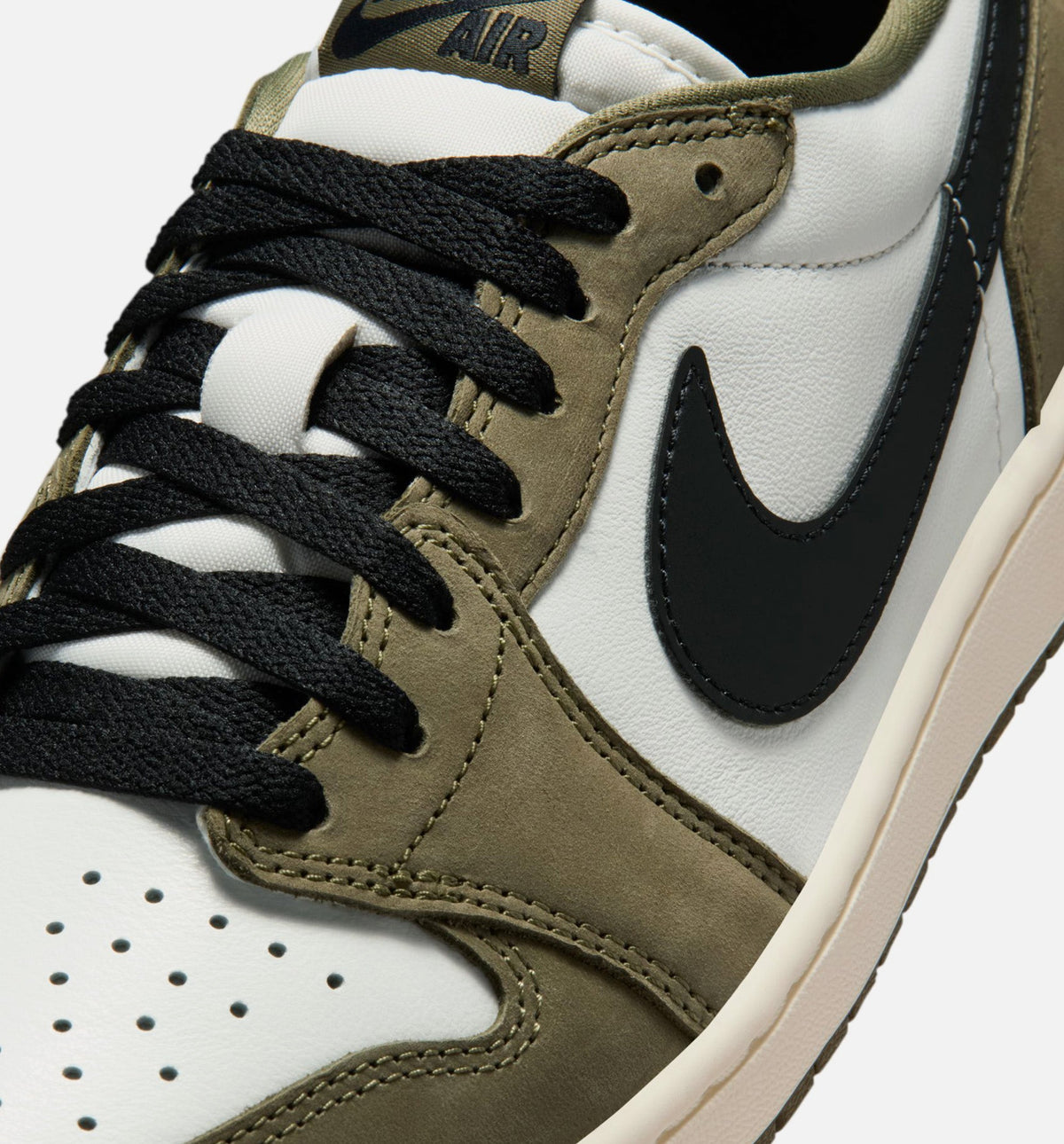 Air Jordan 1 Low OG 男款休闲鞋 - 中橄榄/黑/峰白/帆白
