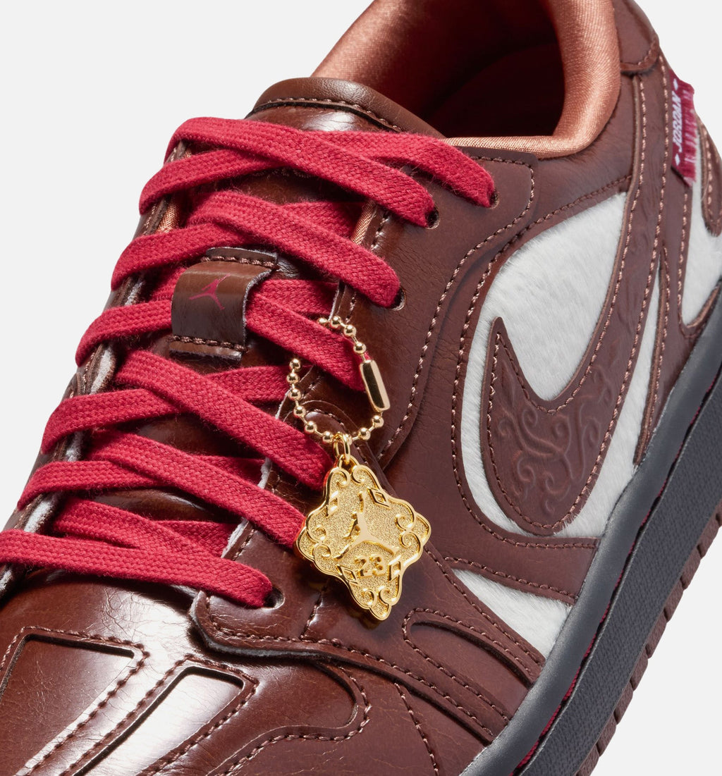 Air Jordan 1 Low 农历新年女款休闲鞋 - 浅巧克力/黑