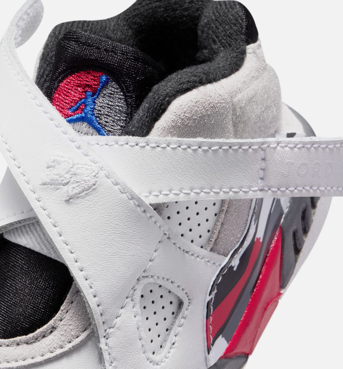 Air Jordan 8 Retro 白色与纯红婴幼儿款休闲鞋 - 白/黑/纯红