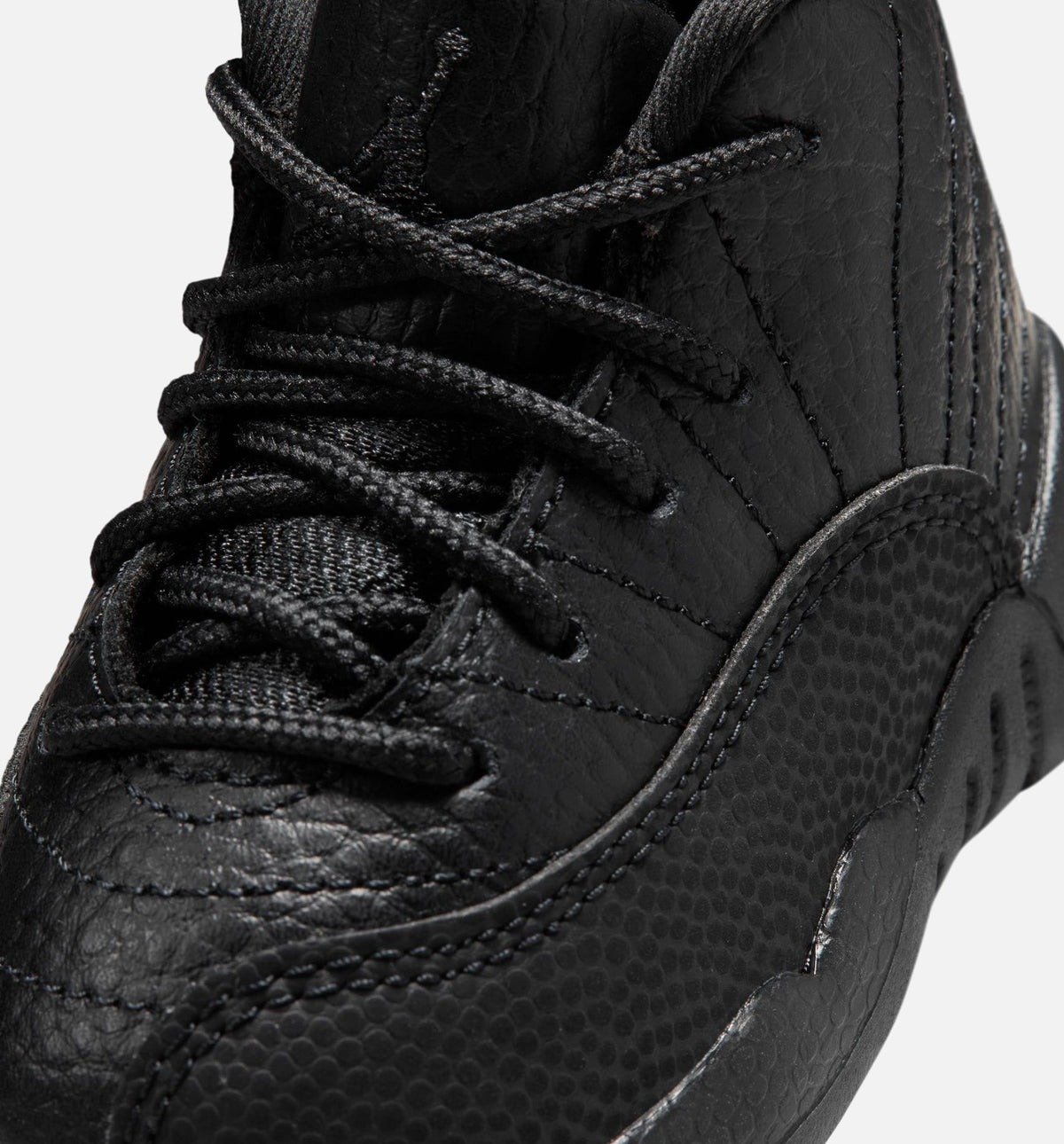 Air Jordan 12 Retro Bloodline 婴幼儿款休闲鞋 - 黑/学院红