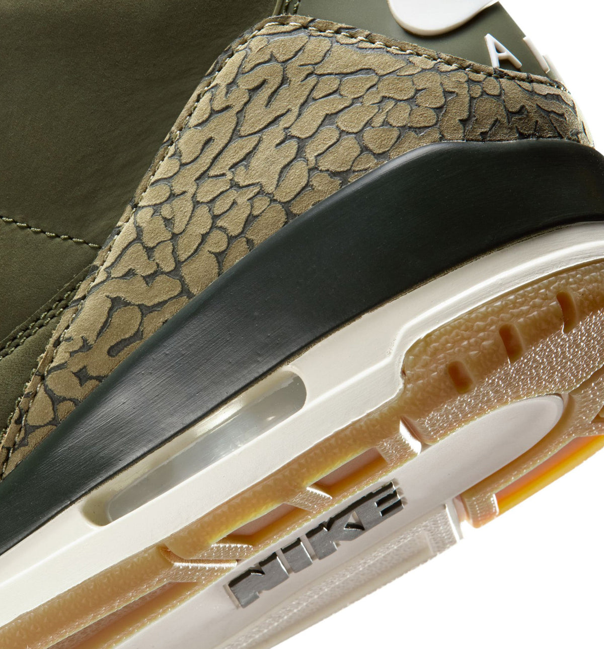 Air Jordan 3 Retro 中橄榄绿男款休闲鞋 - 中橄榄绿/川续木/中性橄榄/帆白/澳红